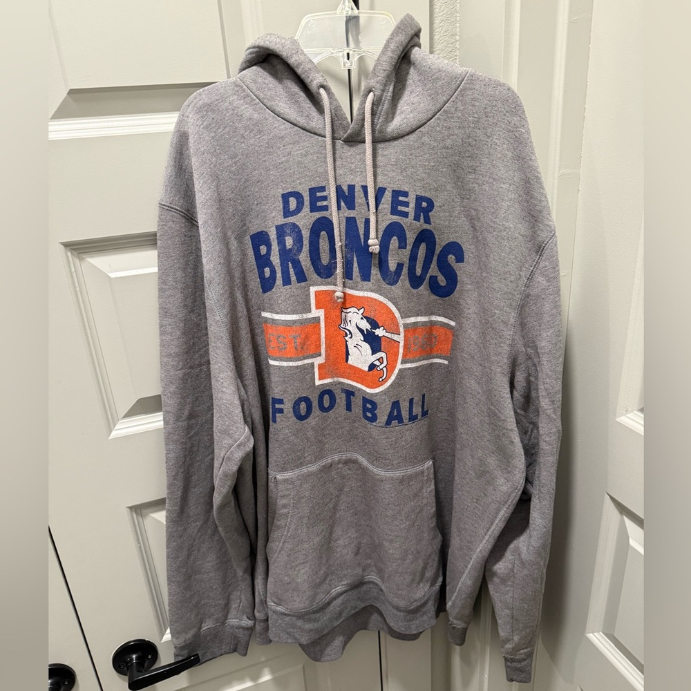 Denver Broncos Pullover Hoodie